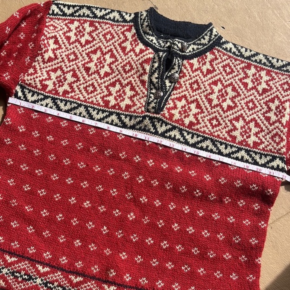 Vintage L.L.Bean Womens Sweater Size M Red White Geometric Wool Henley Neck - Picture 5 of 7